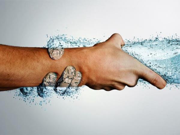 Kako veste, da ste dehidrirani, čeprav niste žejni